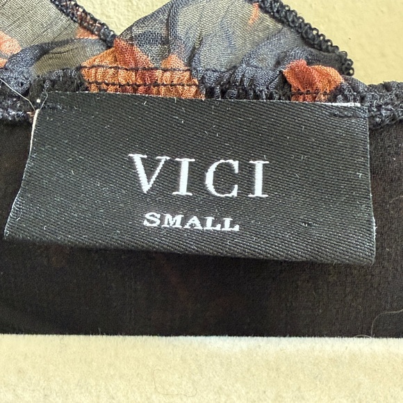 Vici Black and Brown Floral Blouse - Picture 3 of 8